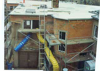 Hintergebäude während des Umbaus 