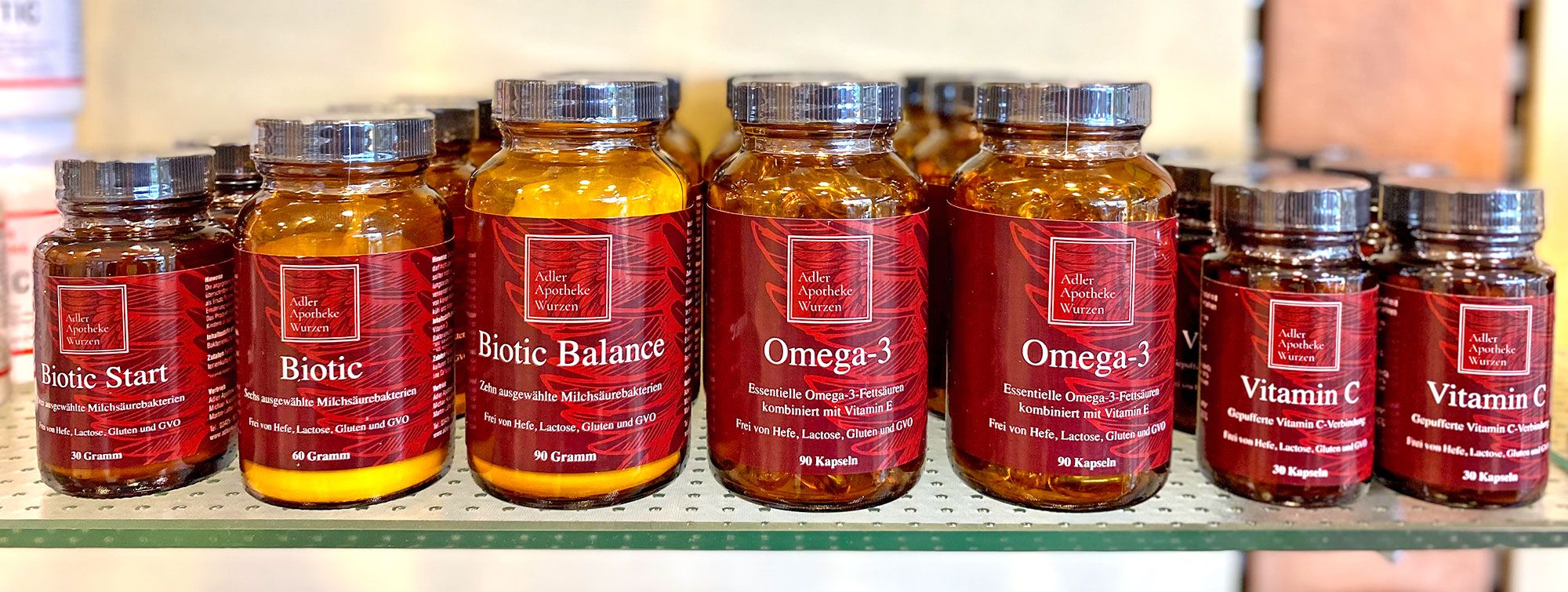 Schraubgläser mit Nahrungsergänzungsmitteln